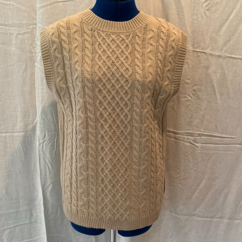 Moon & Madison Sweater Vest - Small